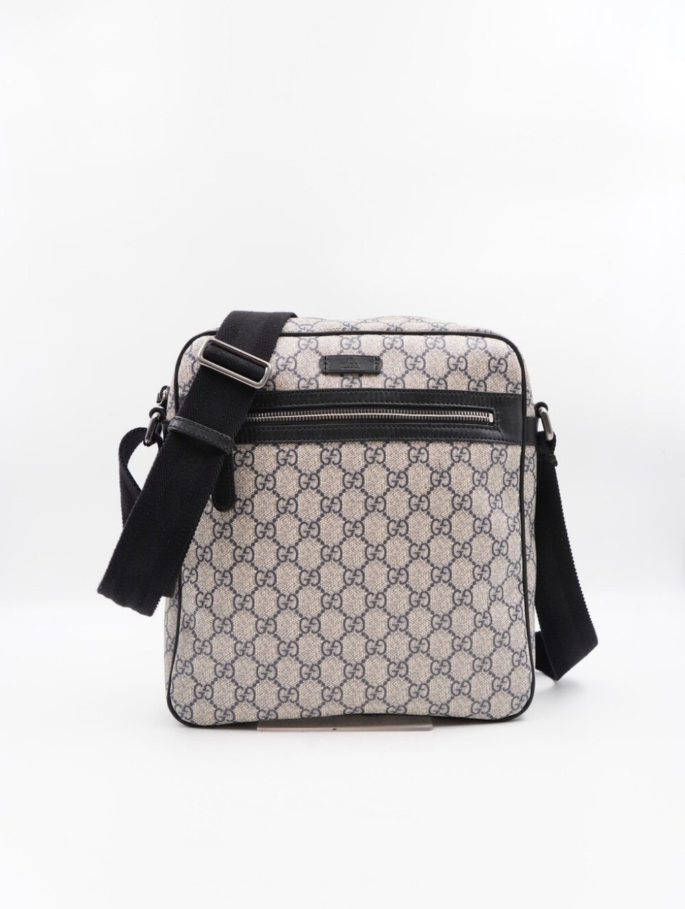 CQ24 💚 GUCCI GG Plus Monogram Messenger Bag